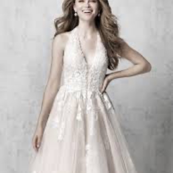 Madison James MJ611 Size 20 Wedding gown worn once - Picture 5 of 10